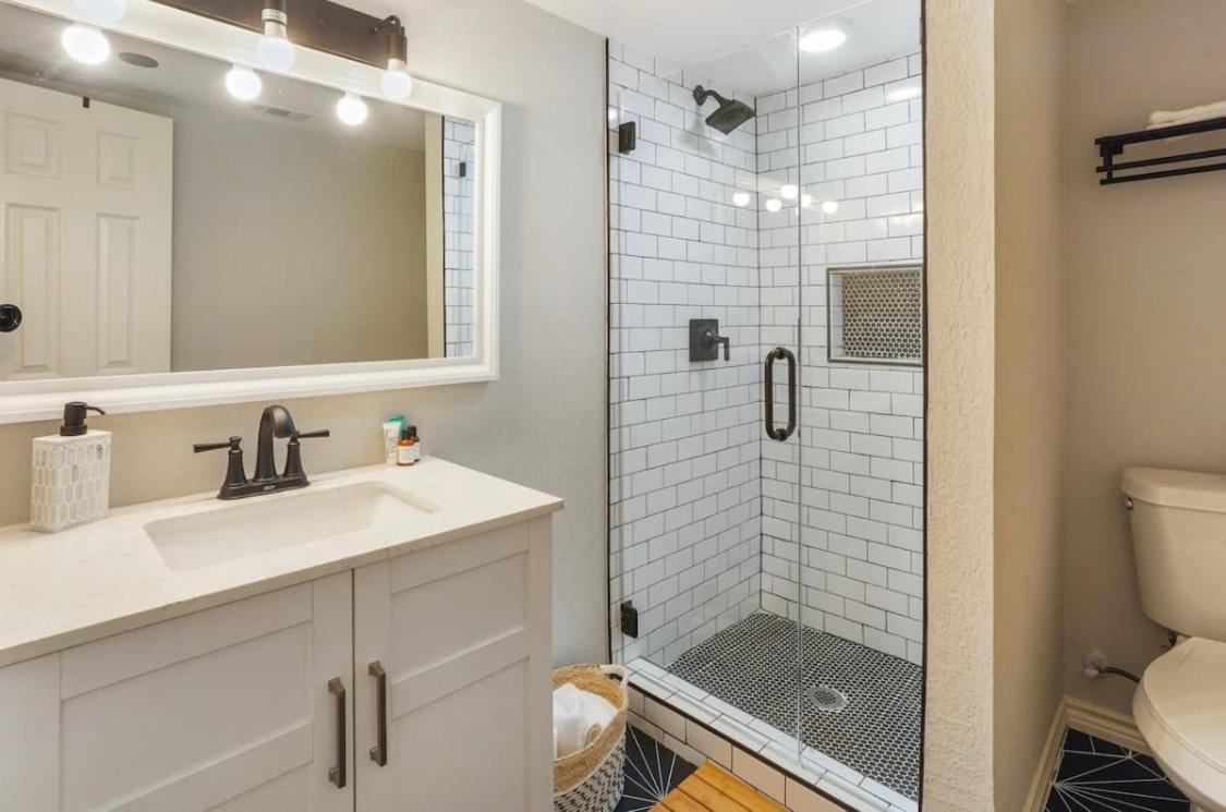 Cozy Heights 2 Bd Bungalow, Walkable Houston Exteriör bild